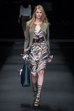 タエ アシダ 2016年春夏コレクション - 変幻自在のパレット、美しさのカタチを多角的に｜写真21