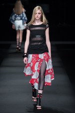 タエ アシダ 2016年春夏コレクション - 変幻自在のパレット、美しさのカタチを多角的に｜写真33