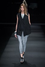 タエ アシダ 2016年春夏コレクション - 変幻自在のパレット、美しさのカタチを多角的に｜写真34