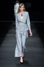 タエ アシダ 2016年春夏コレクション - 変幻自在のパレット、美しさのカタチを多角的に｜写真37