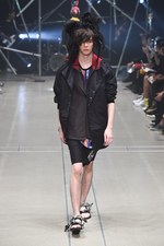 プラスチックトーキョー 2016年春夏コレクション - 夏フェスのウェアを都会的にアップデート｜写真43