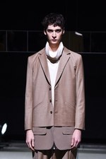 ディスカバード 2016年春夏コレクション - 重ね着とモノトーンで描く“badass”な若者たち｜写真16