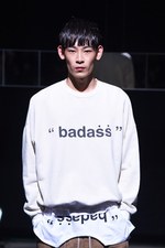 ディスカバード 2016年春夏コレクション - 重ね着とモノトーンで描く“badass”な若者たち｜写真49