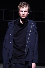 ディスカバード 2016年春夏コレクション - 重ね着とモノトーンで描く“badass”な若者たち｜写真54