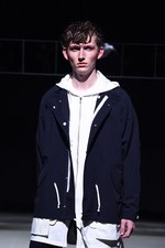 ディスカバード 2016年春夏コレクション - 重ね着とモノトーンで描く“badass”な若者たち｜写真56