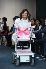 テンボ 2016年春夏コレクション - 戦渦を見つめ現在の平和を知る、未来への”祈り”を服に込めて｜写真9