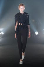 モトヒロ タンジ 2016年春夏コレクション - 複雑で“グロテスク”な人体内部をニットの編地で｜写真4