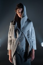 モトヒロ タンジ 2016年春夏コレクション - 複雑で“グロテスク”な人体内部をニットの編地で｜写真21