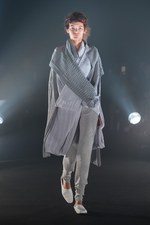 モトヒロ タンジ 2016年春夏コレクション - 複雑で“グロテスク”な人体内部をニットの編地で｜写真23