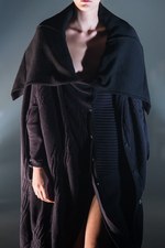 モトヒロ タンジ 2016年春夏コレクション - 複雑で“グロテスク”な人体内部をニットの編地で｜写真30