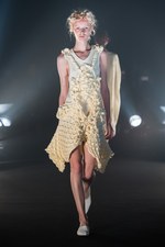 モトヒロ タンジ 2016年春夏コレクション - 複雑で“グロテスク”な人体内部をニットの編地で｜写真33