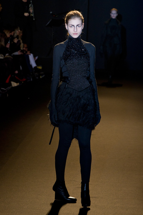 A.F.ヴァンデヴォースト(A.F.VANDEVORST) 2011-12年秋冬ウィメンズコレクション  - 写真16