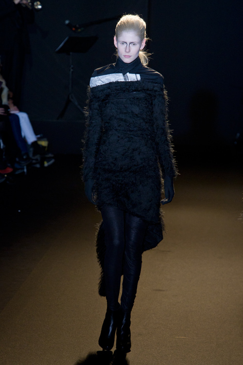 A.F.ヴァンデヴォースト(A.F.VANDEVORST) 2011-12年秋冬ウィメンズコレクション  - 写真18