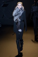 ロマンティックでフェミニンに仕上げた A.F.ヴァンデヴォースト、2011-2012年秋冬コレクション｜写真15