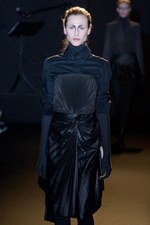 ロマンティックでフェミニンに仕上げた A.F.ヴァンデヴォースト、2011-2012年秋冬コレクション｜写真21