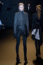 ロマンティックでフェミニンに仕上げた A.F.ヴァンデヴォースト、2011-2012年秋冬コレクション｜写真22