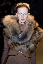 ロマンティックでフェミニンに仕上げた A.F.ヴァンデヴォースト、2011-2012年秋冬コレクション｜写真32