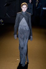 ロマンティックでフェミニンに仕上げた A.F.ヴァンデヴォースト、2011-2012年秋冬コレクション｜写真39