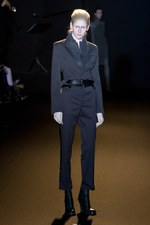 ロマンティックでフェミニンに仕上げた A.F.ヴァンデヴォースト、2011-2012年秋冬コレクション｜写真40