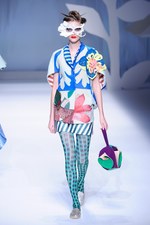 ヒロコ コシノ 2016年春夏コレクション - 超現実世界に咲く大輪の花を描いて｜写真6