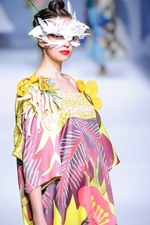 ヒロコ コシノ 2016年春夏コレクション - 超現実世界に咲く大輪の花を描いて｜写真10