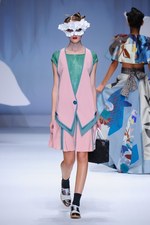 ヒロコ コシノ 2016年春夏コレクション - 超現実世界に咲く大輪の花を描いて｜写真13