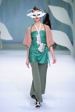 ヒロコ コシノ 2016年春夏コレクション - 超現実世界に咲く大輪の花を描いて｜写真22