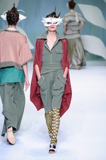 ヒロコ コシノ 2016年春夏コレクション - 超現実世界に咲く大輪の花を描いて｜写真23