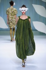 ヒロコ コシノ 2016年春夏コレクション - 超現実世界に咲く大輪の花を描いて｜写真28