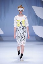 ヒロコ コシノ 2016年春夏コレクション - 超現実世界に咲く大輪の花を描いて｜写真35