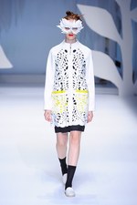 ヒロコ コシノ 2016年春夏コレクション - 超現実世界に咲く大輪の花を描いて｜写真41