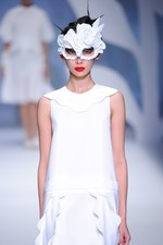 ヒロコ コシノ 2016年春夏コレクション - 超現実世界に咲く大輪の花を描いて｜写真46