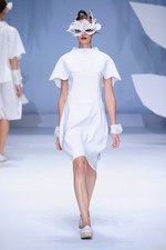 ヒロコ コシノ 2016年春夏コレクション - 超現実世界に咲く大輪の花を描いて｜写真50