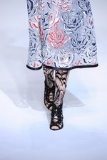 ヒロコ コシノ 2016年春夏コレクション - 超現実世界に咲く大輪の花を描いて｜写真60