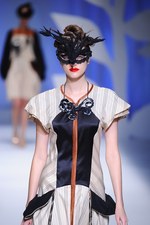 ヒロコ コシノ 2016年春夏コレクション - 超現実世界に咲く大輪の花を描いて｜写真71