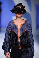 ヒロコ コシノ 2016年春夏コレクション - 超現実世界に咲く大輪の花を描いて｜写真79