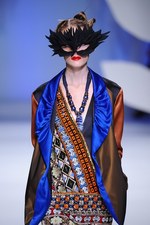 ヒロコ コシノ 2016年春夏コレクション - 超現実世界に咲く大輪の花を描いて｜写真83