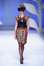 ヒロコ コシノ 2016年春夏コレクション - 超現実世界に咲く大輪の花を描いて｜写真87