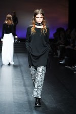 クリスチャン ダダ 2016年春夏ウィメンズコレクション - 優しげな世界で、“現代”のバラードを｜写真9