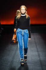 クリスチャン ダダ 2016年春夏ウィメンズコレクション - 優しげな世界で、“現代”のバラードを｜写真42