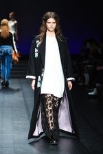 クリスチャン ダダ 2016年春夏ウィメンズコレクション - 優しげな世界で、“現代”のバラードを｜写真43