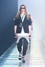 オニツカタイガー × アンドレア ポンピリオ 2016年春夏コレクション - 都会のサーフを追いかけて｜写真20