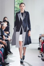 ヤストシ エズミ 2016年春夏コレクション - 再構築された洋服、フランク・ゲーリー建築との対話｜写真3