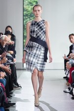 ヤストシ エズミ 2016年春夏コレクション - 再構築された洋服、フランク・ゲーリー建築との対話｜写真20