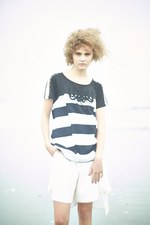 ヒスイ 2016年春夏コレクション - “旅立ち”を待つ無垢な心、夕焼けが滲む白装束｜写真1