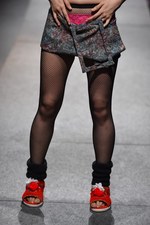 ジェニー ファックス 2016年春夏コレクション - 少女趣味と狂気が混雑する、脳内ワンダーランド｜写真24