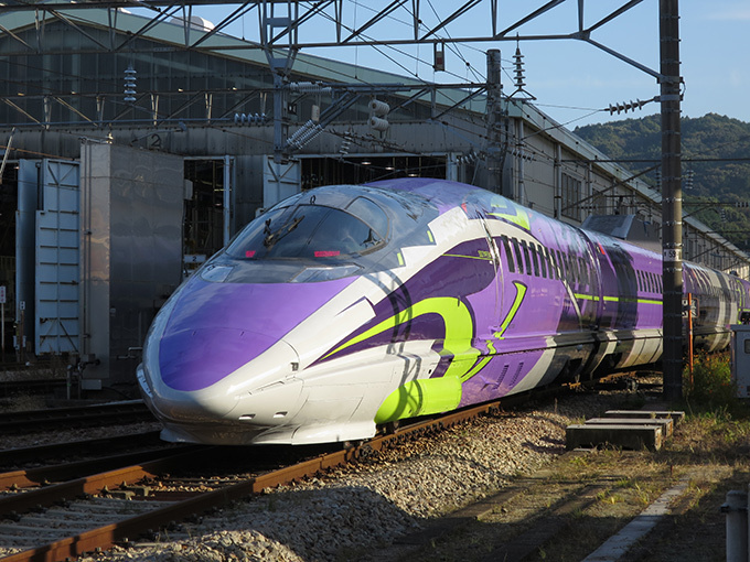 新幹線 エヴァンゲリオン プロジェクト 500 Type Eva 車両で大阪 博多 貸切ラストツアー ファッションプレス