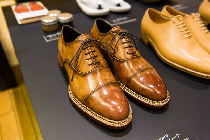 紳士靴の“万博”が伊勢丹新宿店で開催 - 日本を代表する靴デザイナーから、ファクトリーブランドまで｜写真31