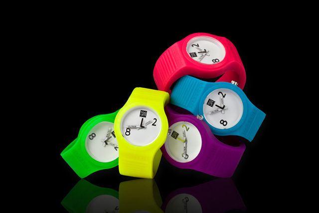 ポップでカラフルな腕時計「TOO LATE」から新作続々登場 | 写真