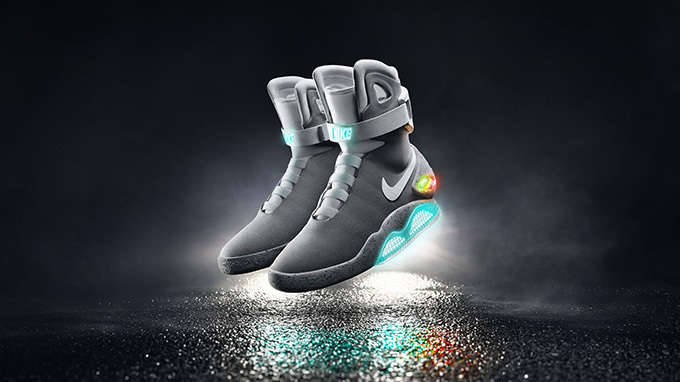 映画『BTTF 2』の近未来スニーカーをナイキが制作 - 自動靴ヒモ調節機能を搭載 | 写真